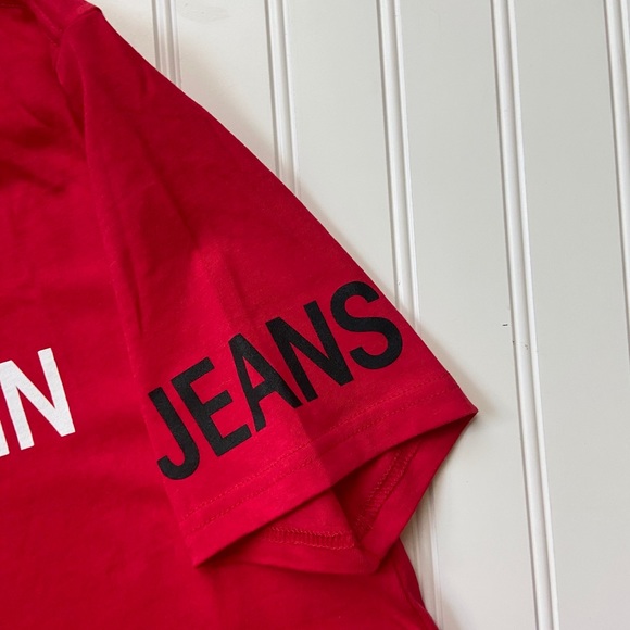 •Calvin Klein Jeans• logo graphic tee-red - Picture 4 of 8